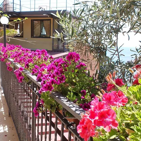 Villa Arianna B&B-3
